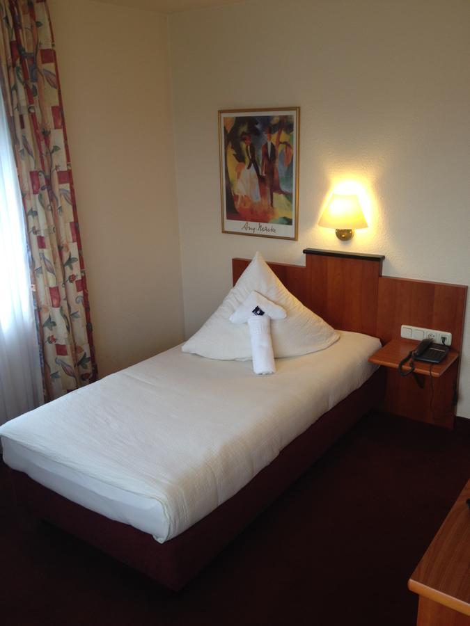 Hotel Zum Alten Schlagbaum Wegberg Buitenkant foto
